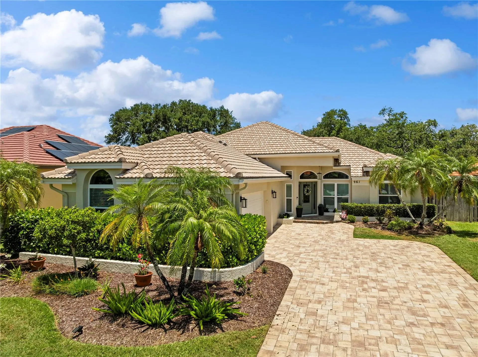 961 Live Oak Avenue NE St Petersburg FL 33703