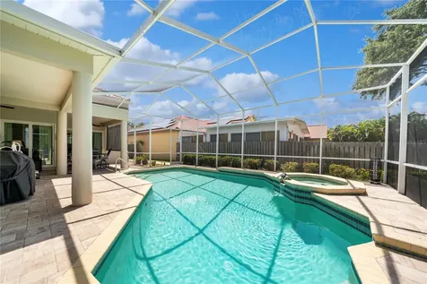 961 Live Oak Avenue NE St Petersburg FL 33703