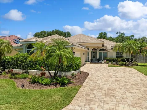 961 Live Oak Avenue NE St Petersburg FL 33703