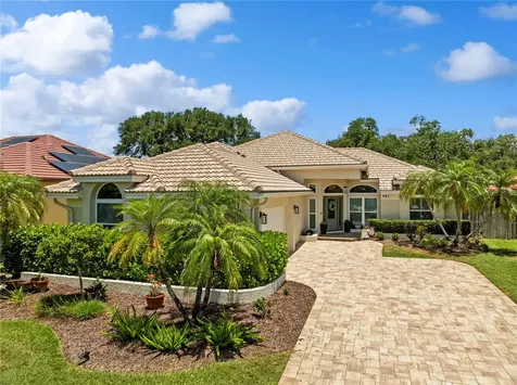 961 Live Oak Avenue NE St Petersburg FL 33703