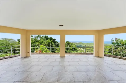 988 Km 1.5 Luquillo PR 00773