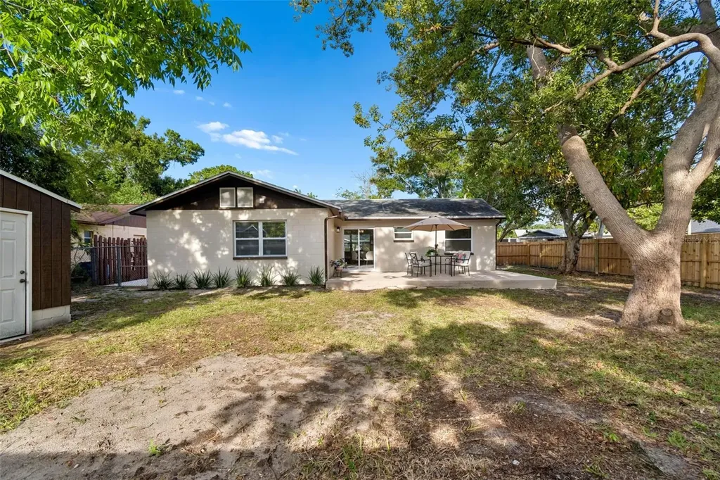 2804 Fulton Street SW Largo FL 33774