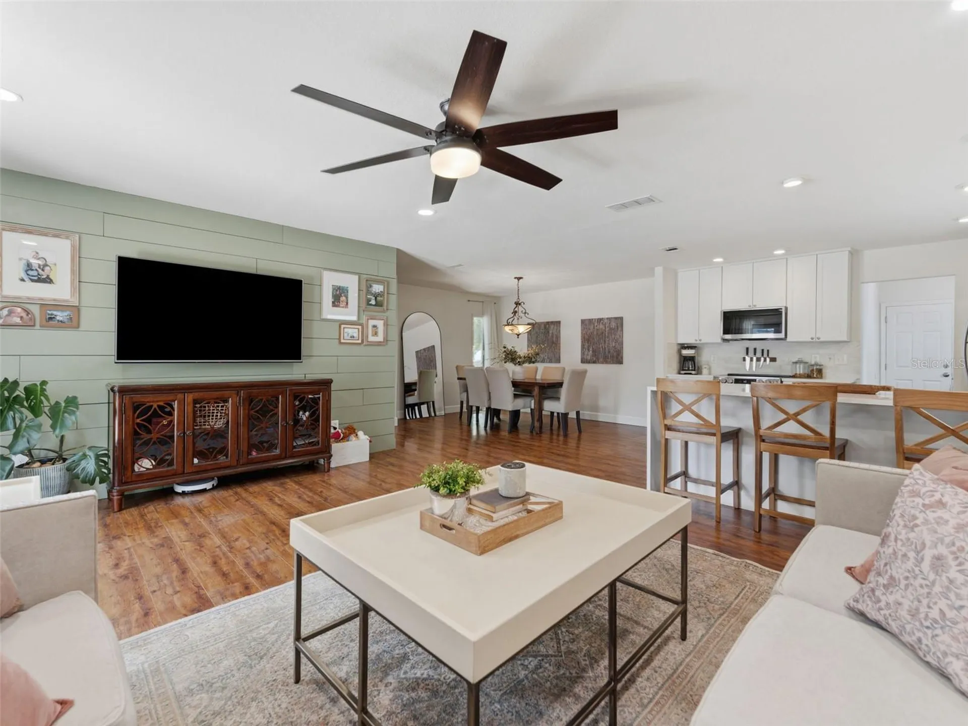 605 Valley Hill Drive Brandon FL 33510