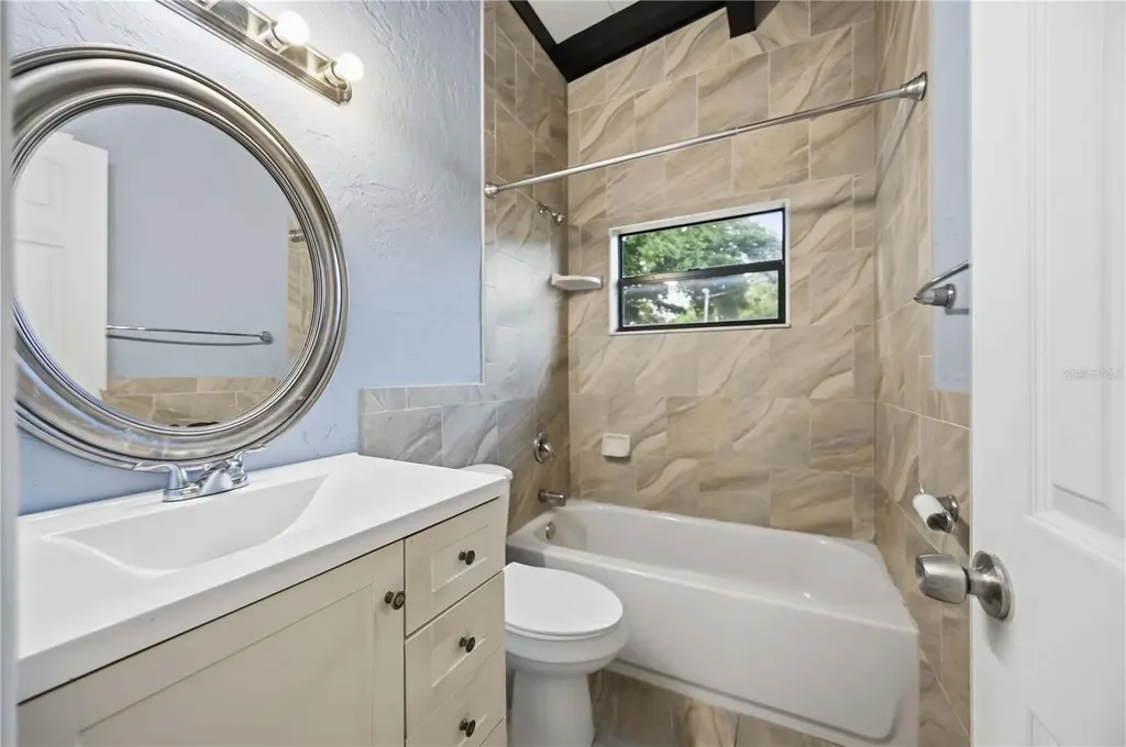 2715 Ingot Place Sarasota FL 34235