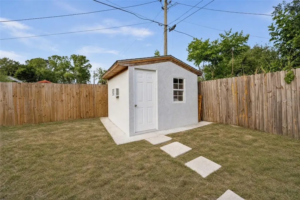 2715 Ingot Place Sarasota FL 34235