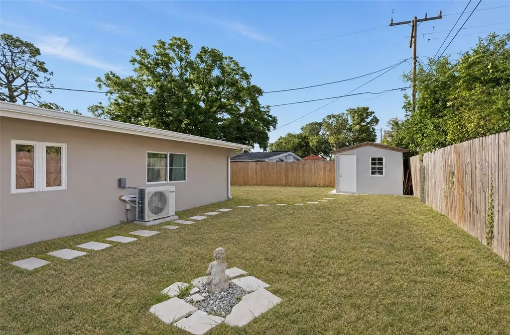 2715 Ingot Place Sarasota FL 34235
