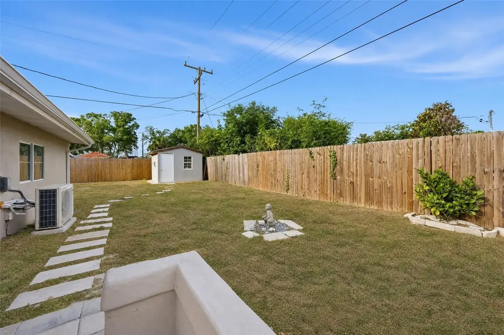 2715 Ingot Place Sarasota FL 34235