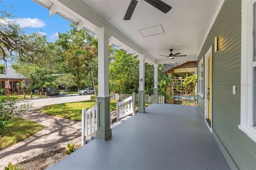 604 E Lambright Street Tampa FL 33604