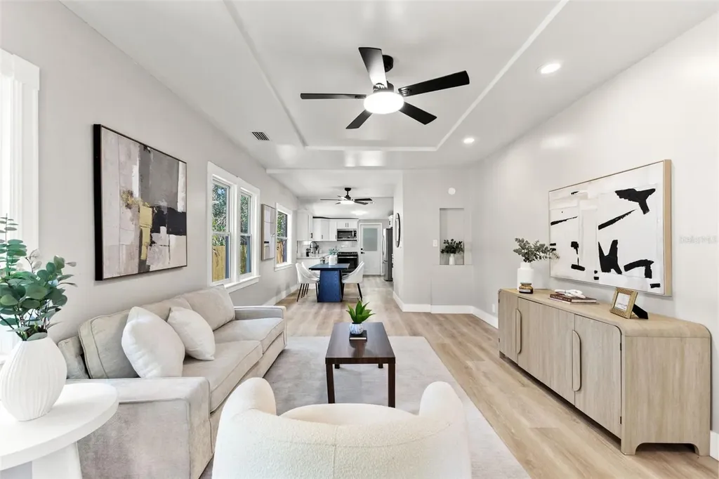 604 E Lambright Street Tampa FL 33604