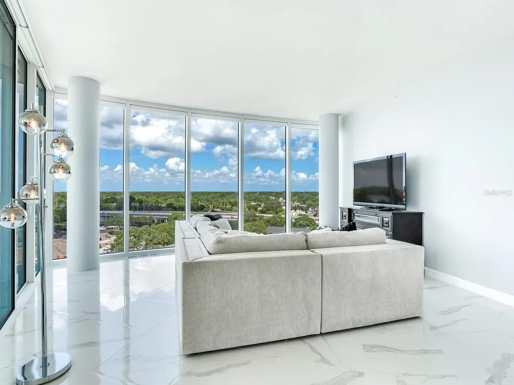 2900 W Bay To Bay Boulevard Tampa FL 33629