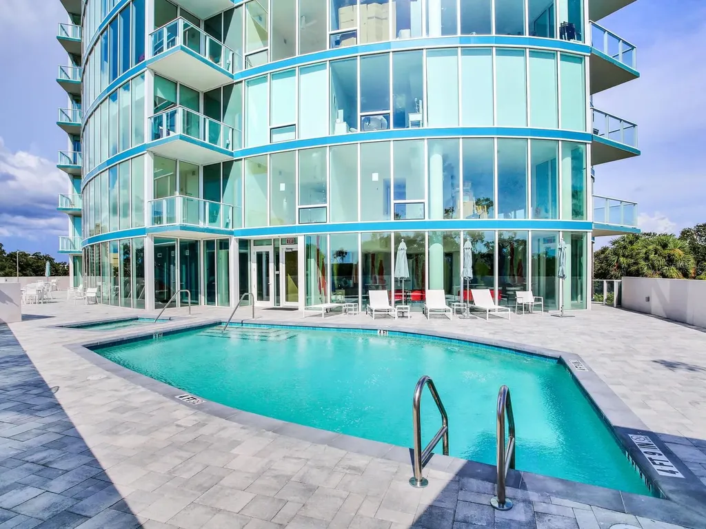 2900 W Bay To Bay Boulevard Tampa FL 33629