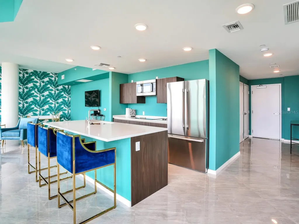 2900 W Bay To Bay Boulevard Tampa FL 33629