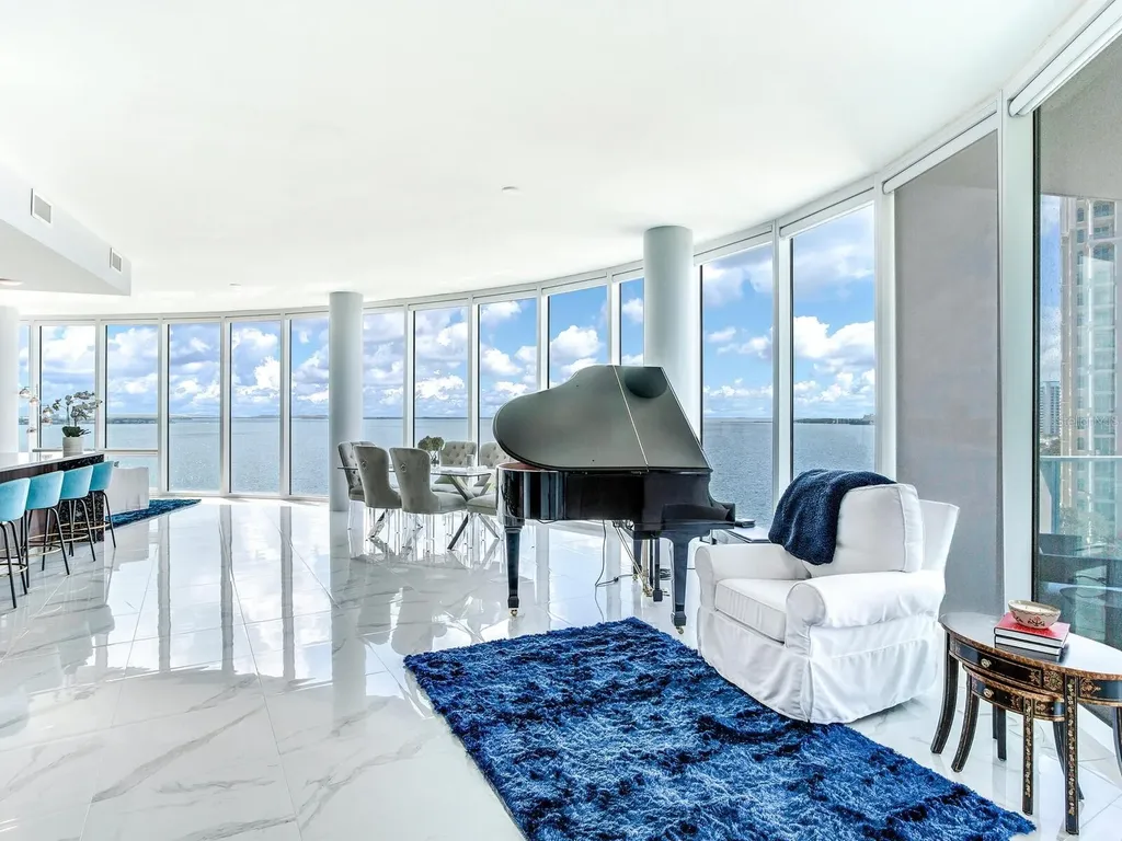 2900 W Bay To Bay Boulevard Tampa FL 33629