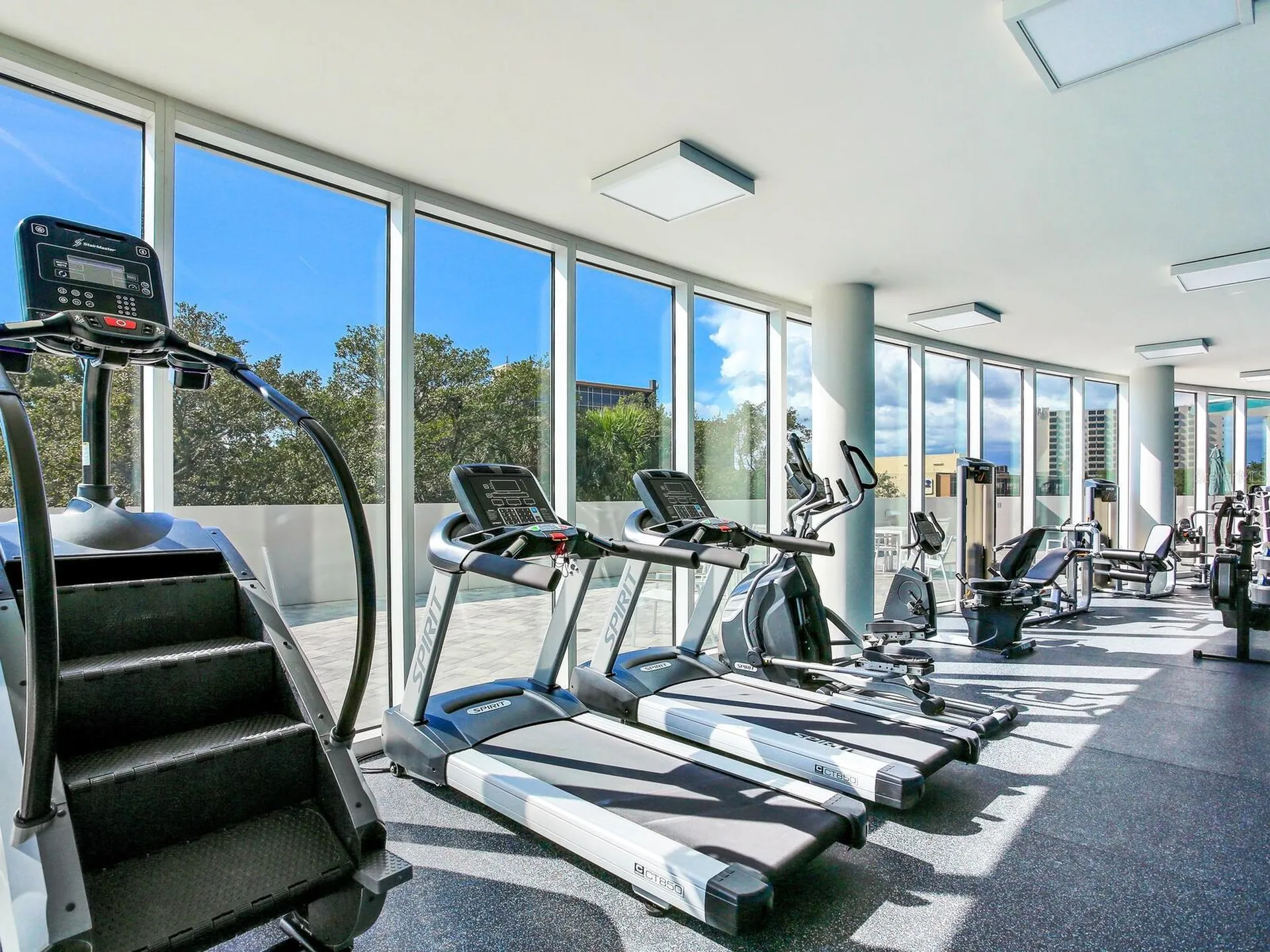2900 W Bay To Bay Boulevard Tampa FL 33629
