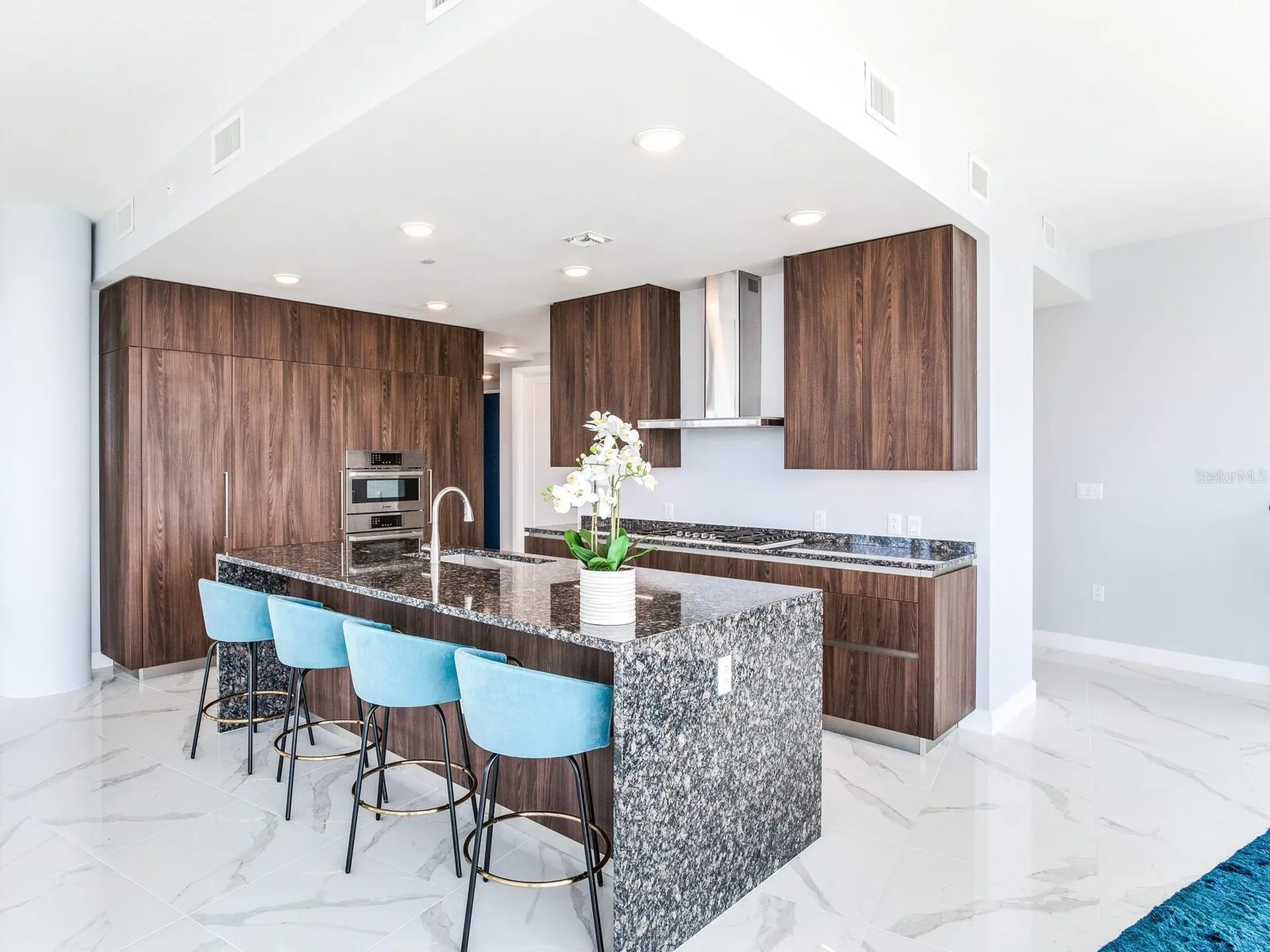 2900 W Bay To Bay Boulevard Tampa FL 33629