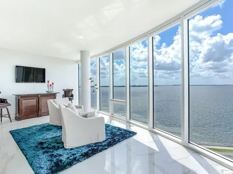 2900 W Bay To Bay Boulevard Tampa FL 33629