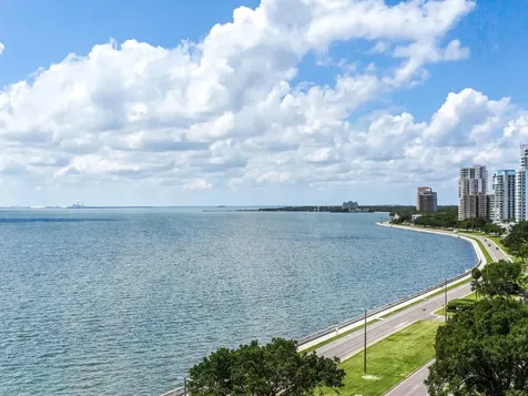 2900 W Bay To Bay Boulevard Tampa FL 33629