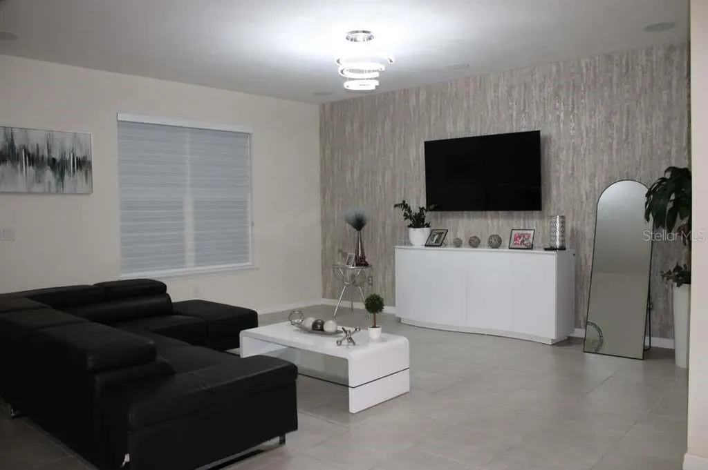 1723 Flourish Avenue Kissimmee FL 34744