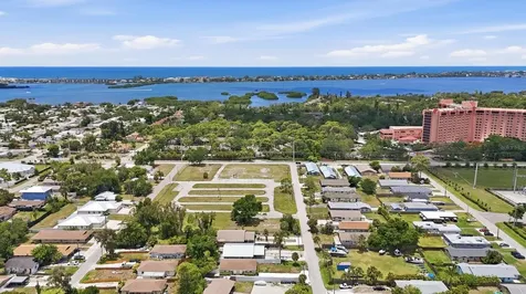 1856 Marbeth Street Sarasota FL 34231