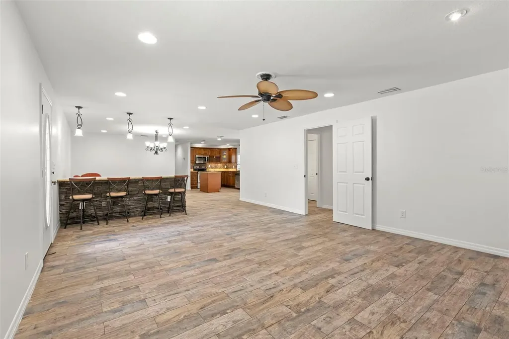 17309 N Dale Mabry Highway Lutz FL 33548