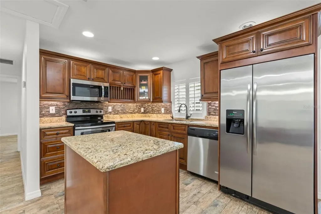 17309 N Dale Mabry Highway Lutz FL 33548