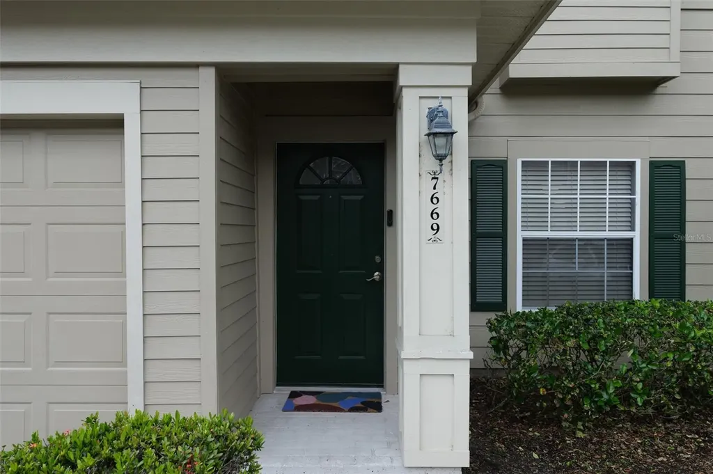 7669 Plantation Circle Bradenton FL 34201