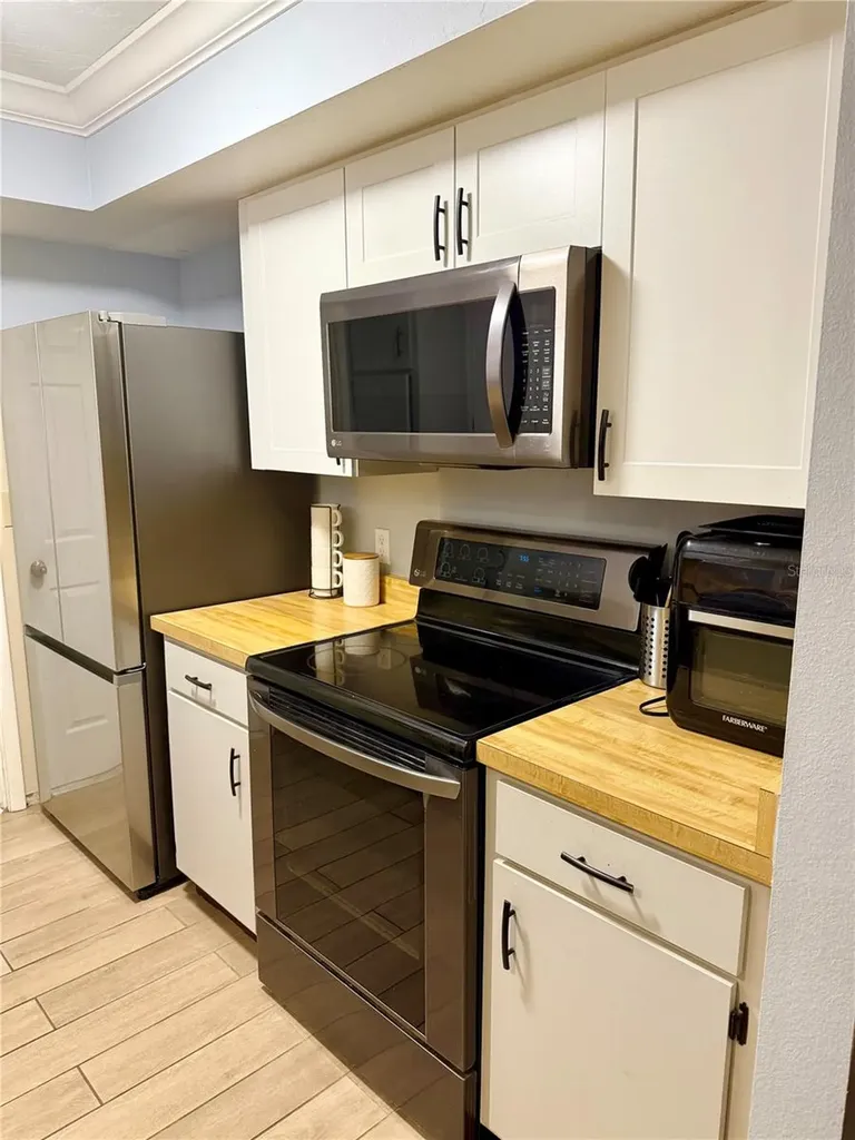 4747 Watkins Avenue Sarasota FL 34233