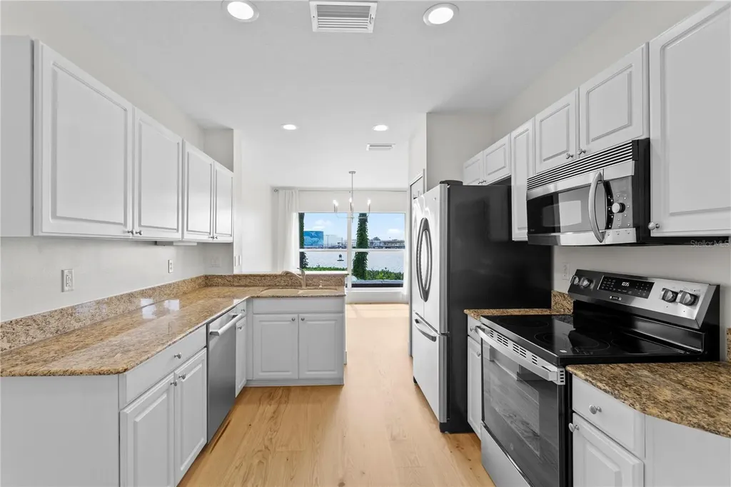 1119 Shipwatch Circle Tampa FL 33602