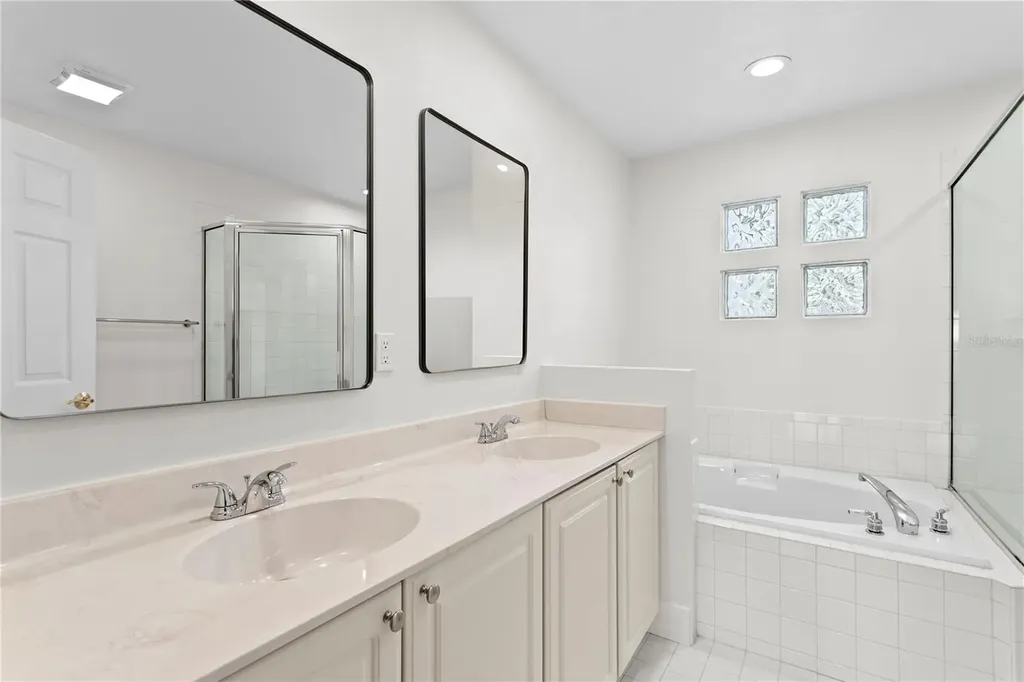 1119 Shipwatch Circle Tampa FL 33602