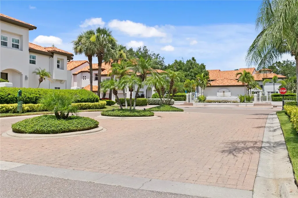 1119 Shipwatch Circle Tampa FL 33602