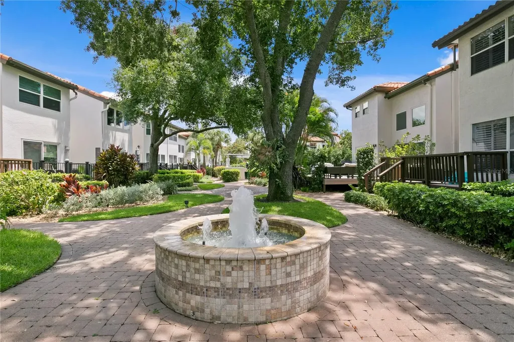 1119 Shipwatch Circle Tampa FL 33602