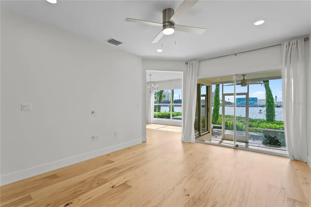 1119 Shipwatch Circle Tampa FL 33602