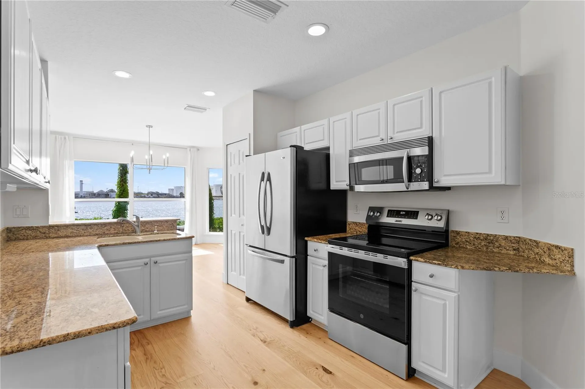 1119 Shipwatch Circle Tampa FL 33602