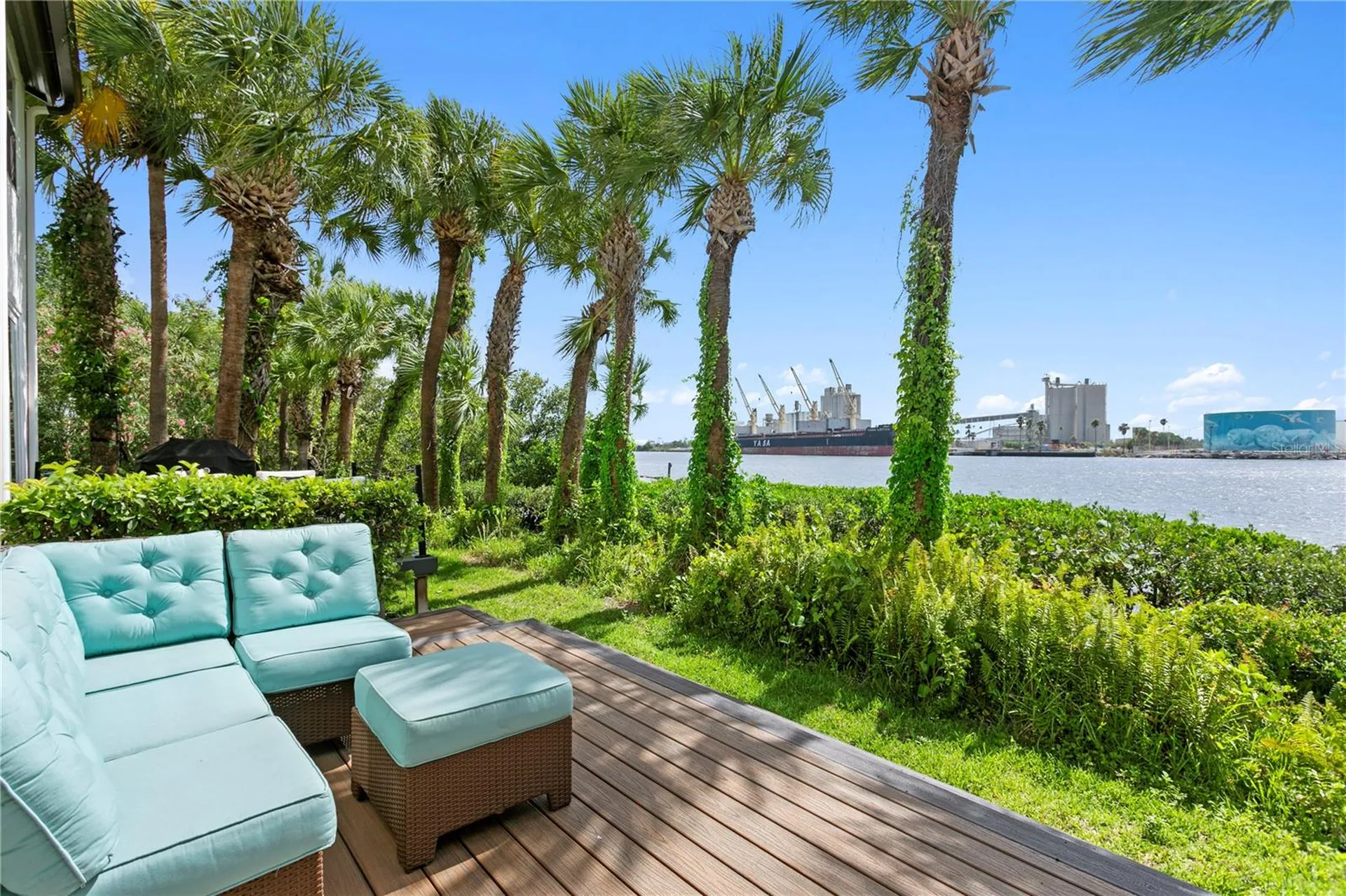 1119 Shipwatch Circle Tampa FL 33602