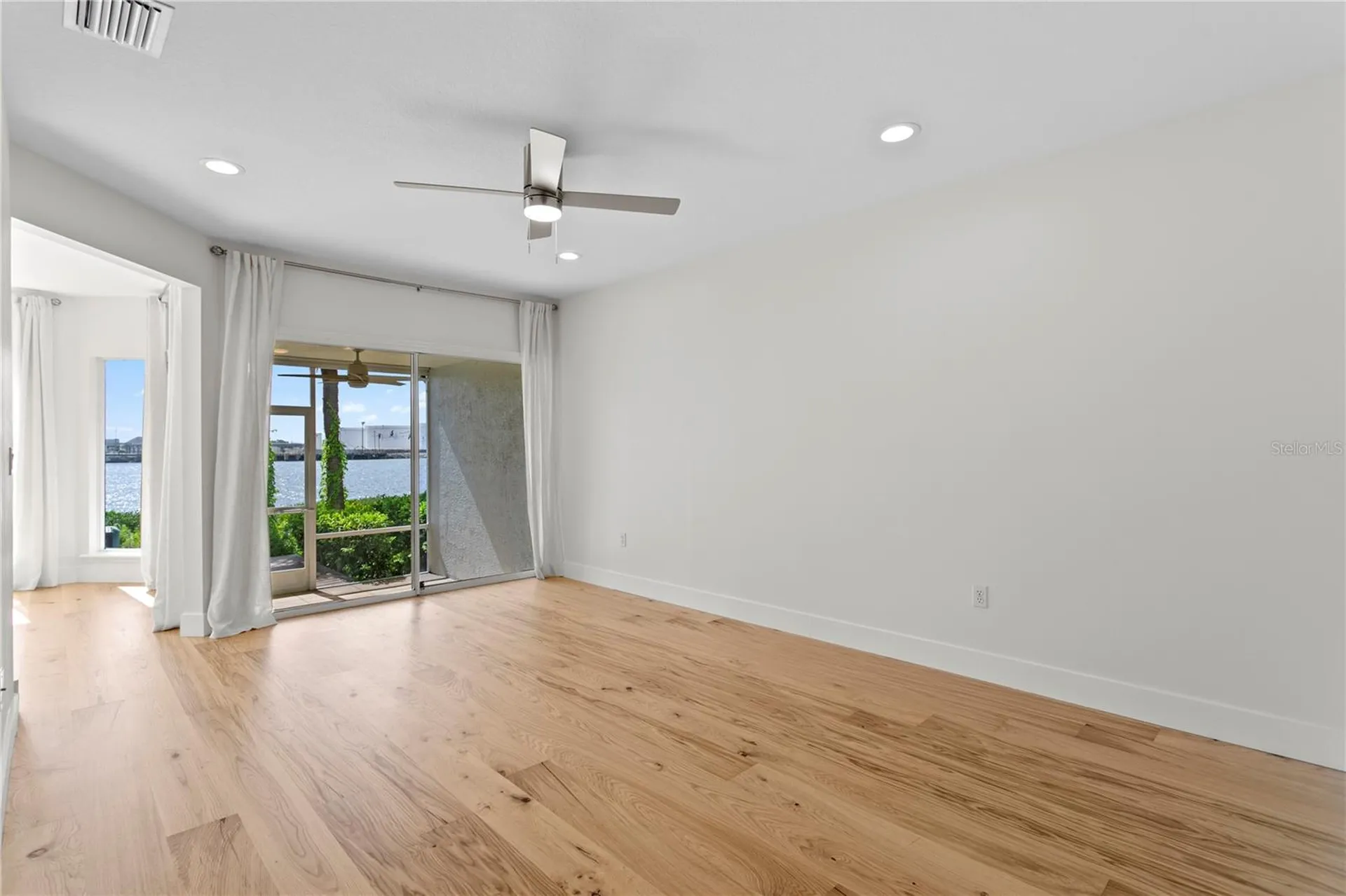 1119 Shipwatch Circle Tampa FL 33602