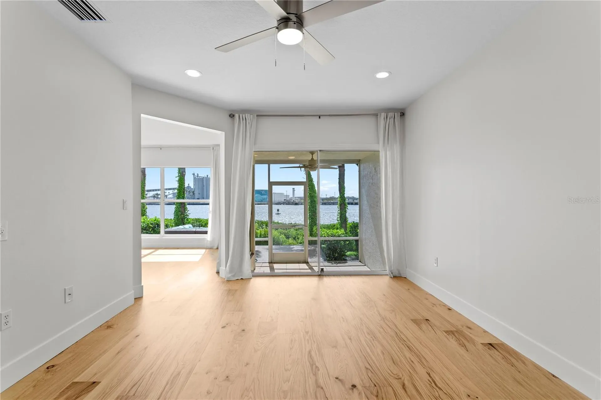 1119 Shipwatch Circle Tampa FL 33602