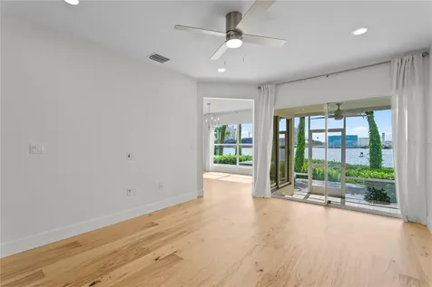 1119 Shipwatch Circle Tampa FL 33602