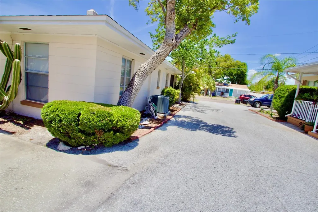 411 Pleasant Street Clearwater FL 33755
