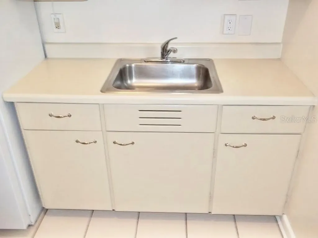 411 Pleasant Street Clearwater FL 33755