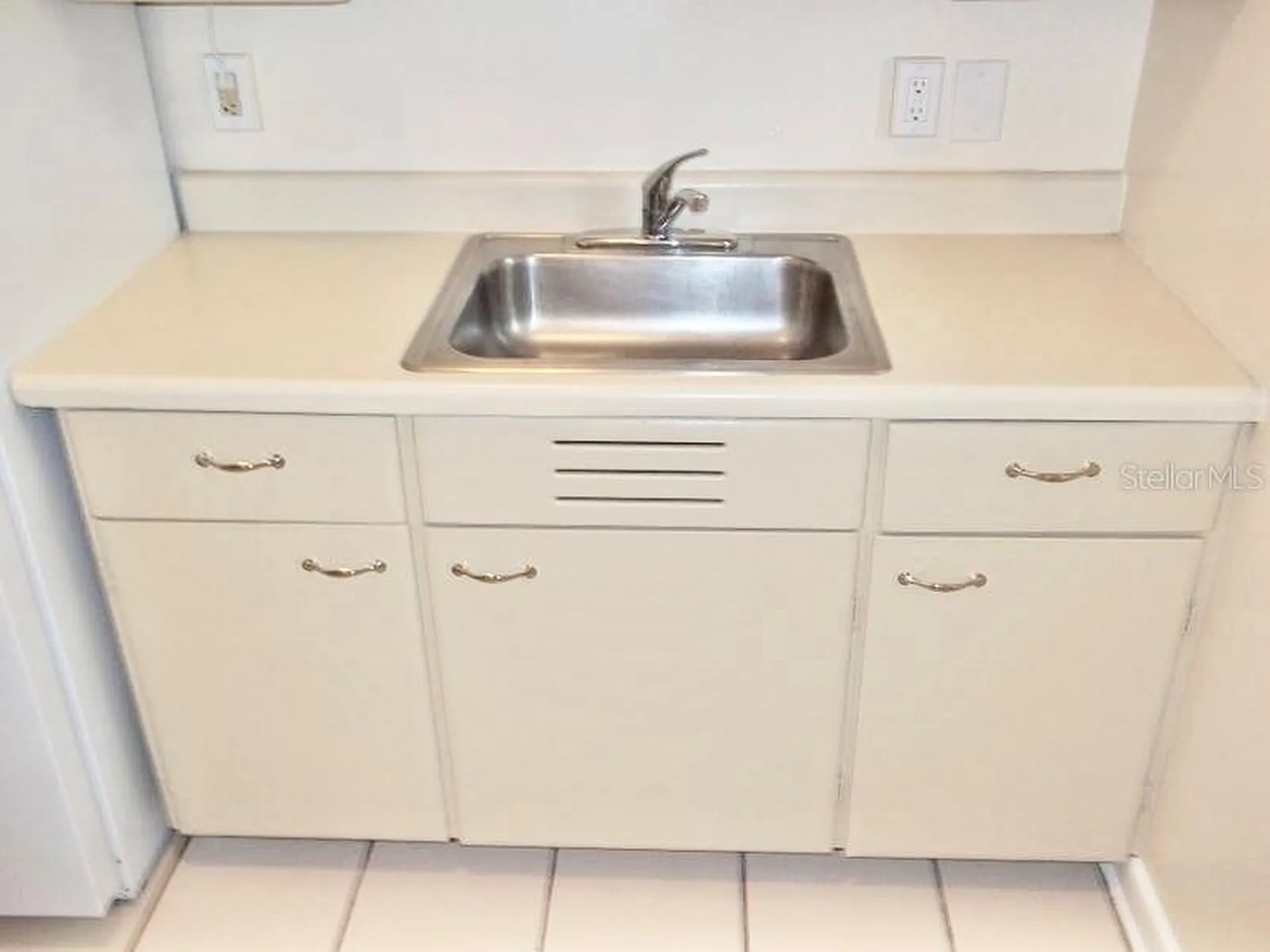 411 Pleasant Street Clearwater FL 33755