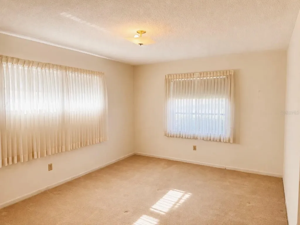1656 S Lake Avenue Clearwater FL 33756