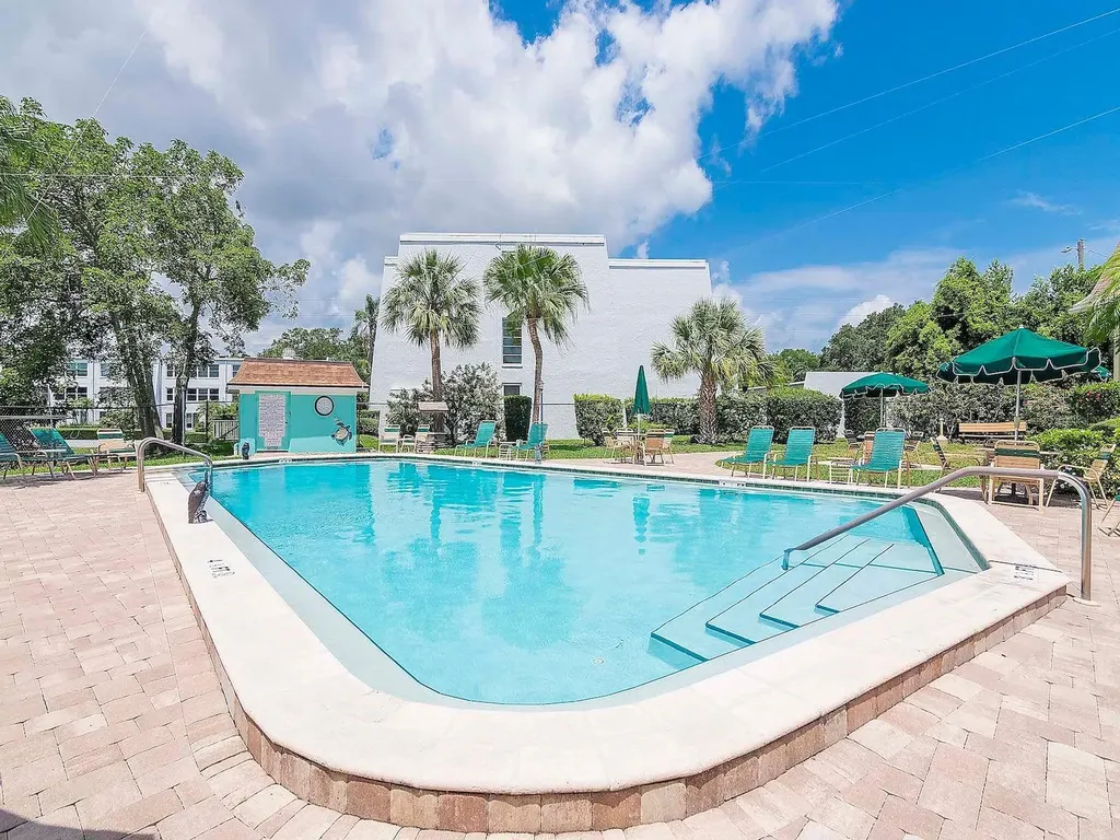 1656 S Lake Avenue Clearwater FL 33756