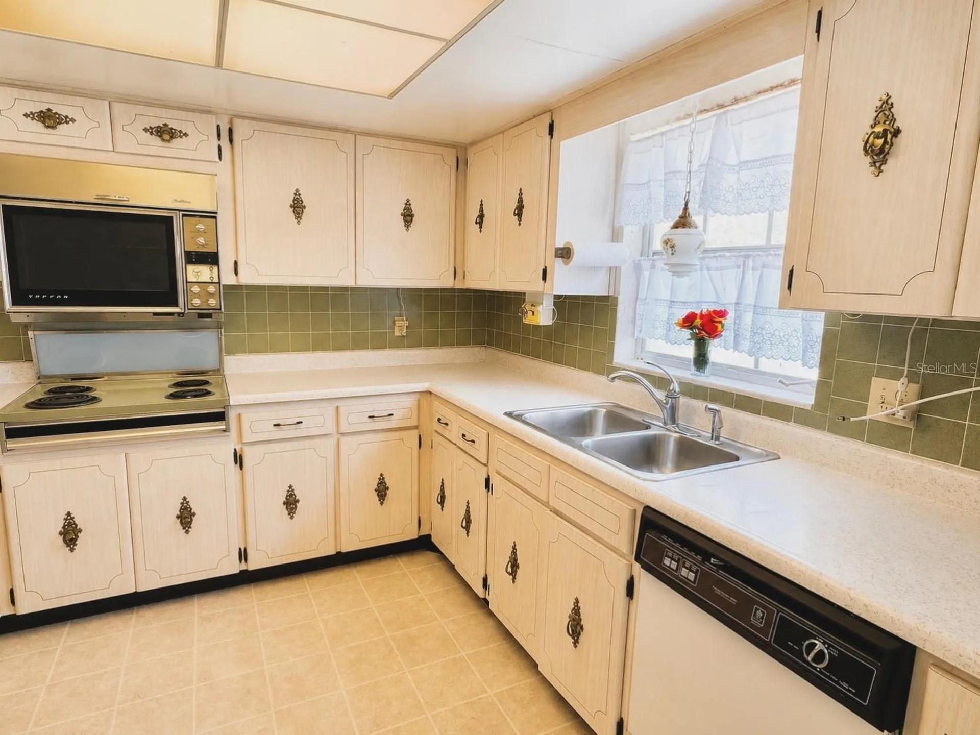 1656 S Lake Avenue Clearwater FL 33756