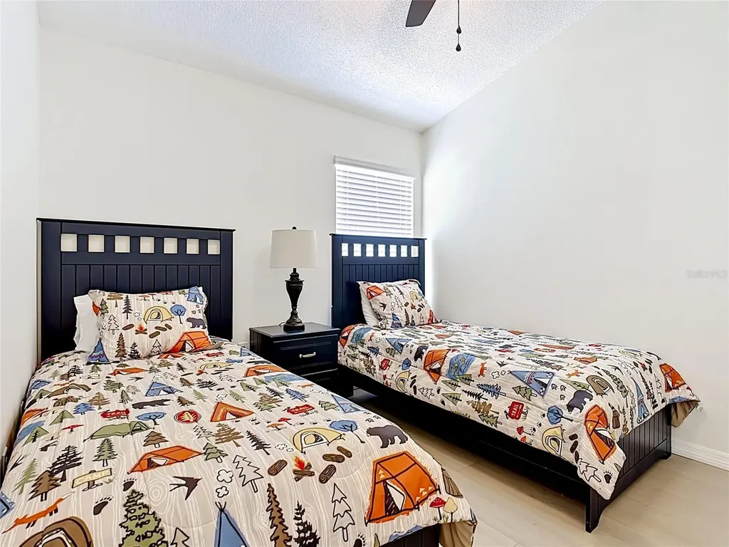 7949 Golden Pond Circle Kissimmee FL 34747