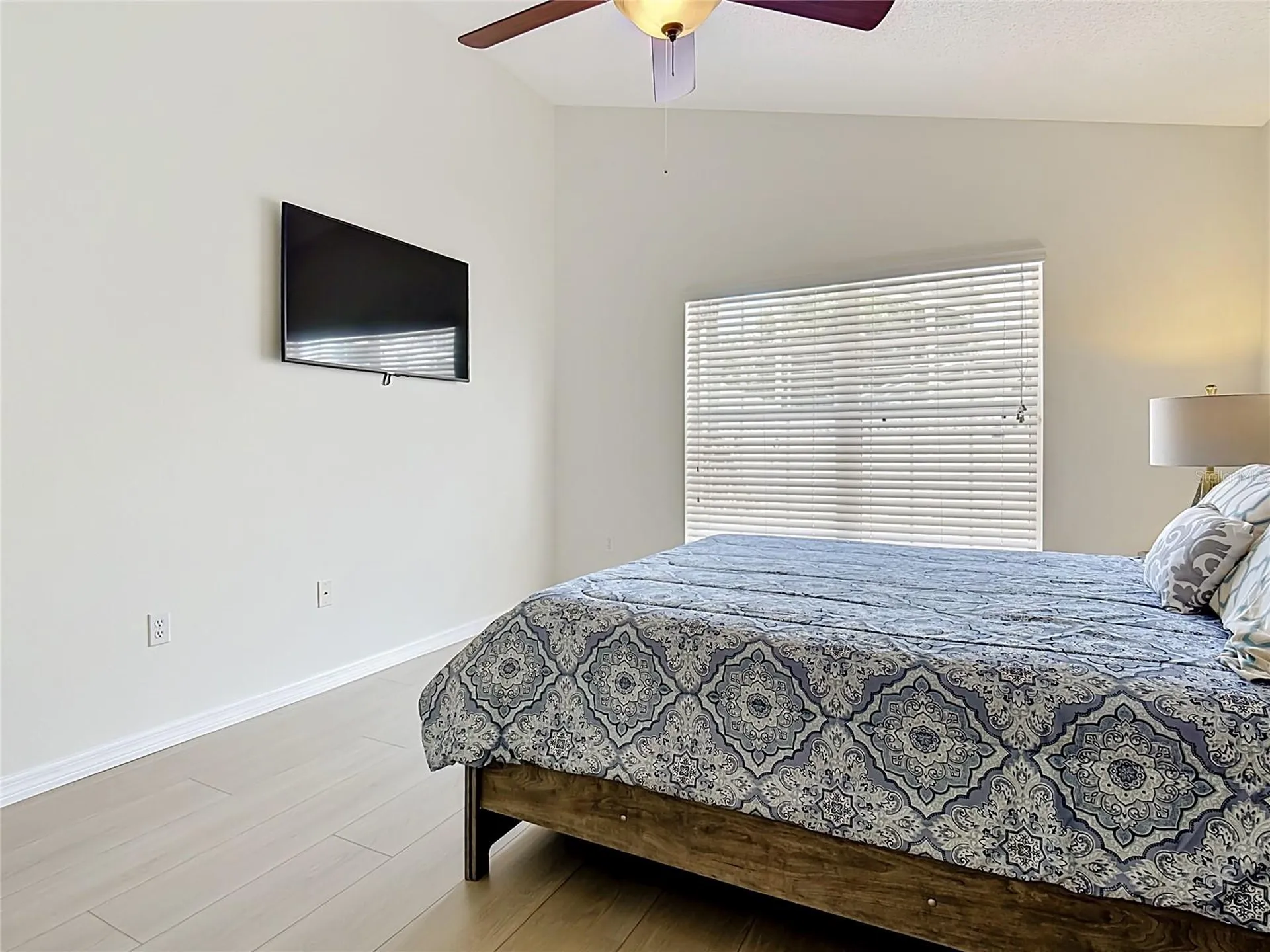 7949 Golden Pond Circle Kissimmee FL 34747