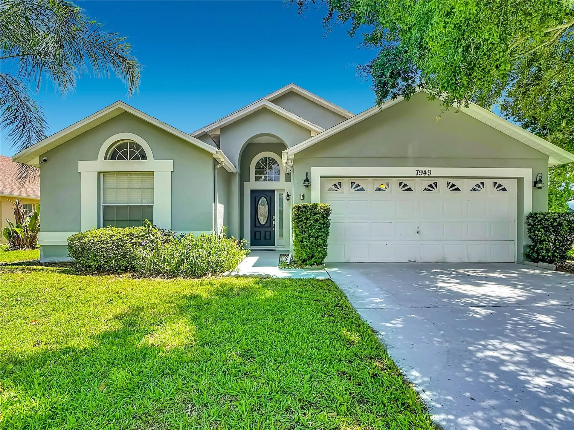 7949 Golden Pond Circle Kissimmee FL 34747