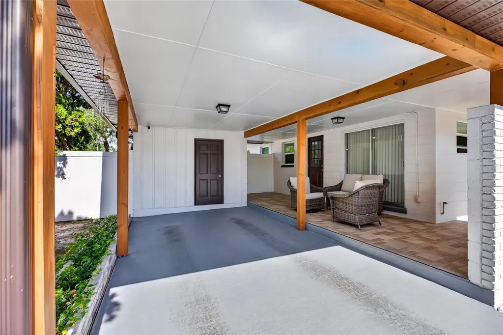10402 N Pawnee Avenue Tampa FL 33617