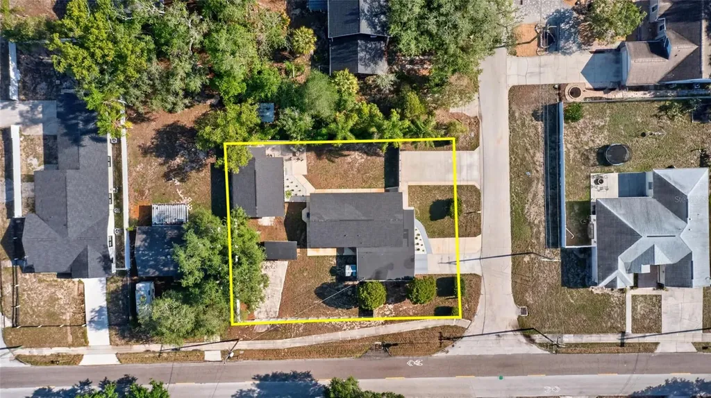 10402 N Pawnee Avenue Tampa FL 33617
