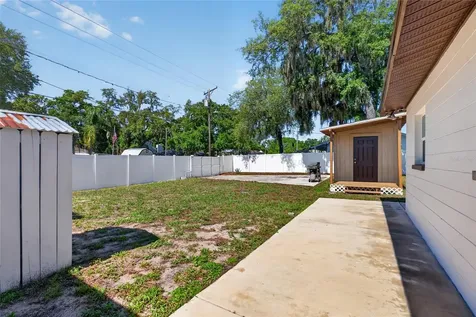 10402 N Pawnee Avenue Tampa FL 33617