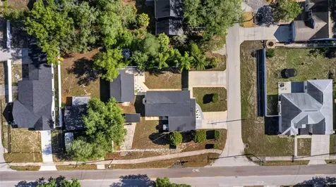 10402 N Pawnee Avenue Tampa FL 33617